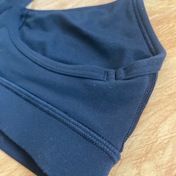 Lululemon Flow Y Bra Black size 6 Nulu - Picture 7 of 10